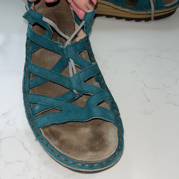 Naot Sandals - Picture 7 of 8